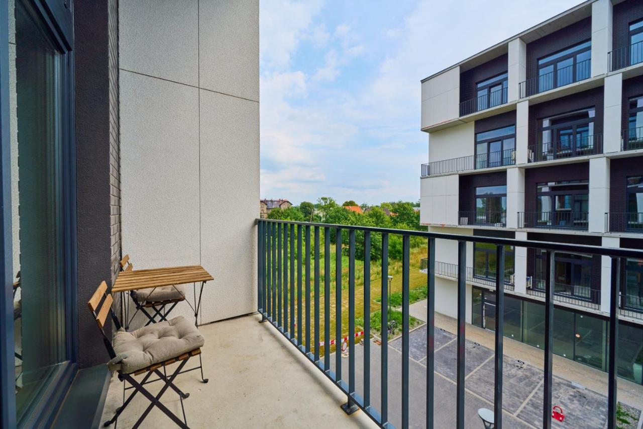 Mezzanine Studio Apartments Zarembowicza Wroclaw Airport By Renters Luaran gambar