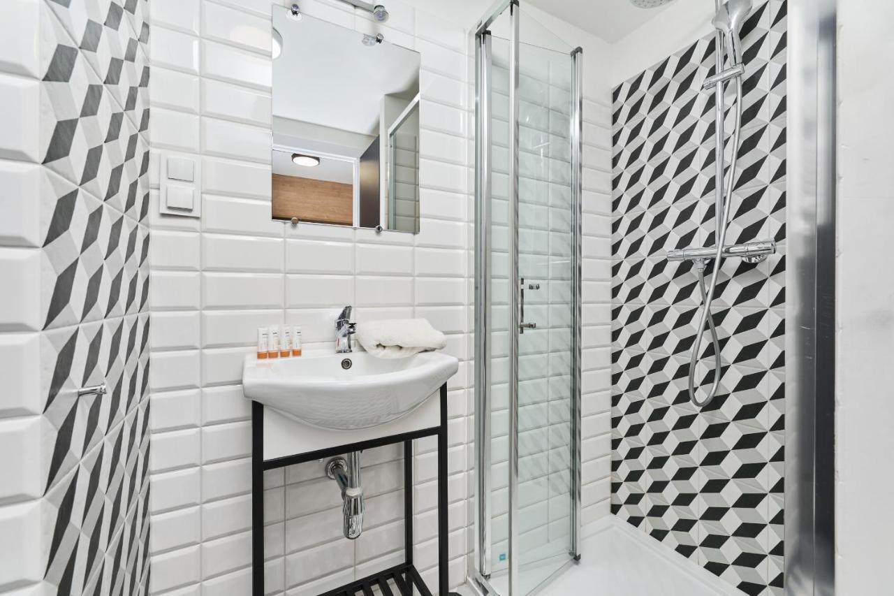 Mezzanine Studio Apartments Zarembowicza Wroclaw Airport By Renters Luaran gambar
