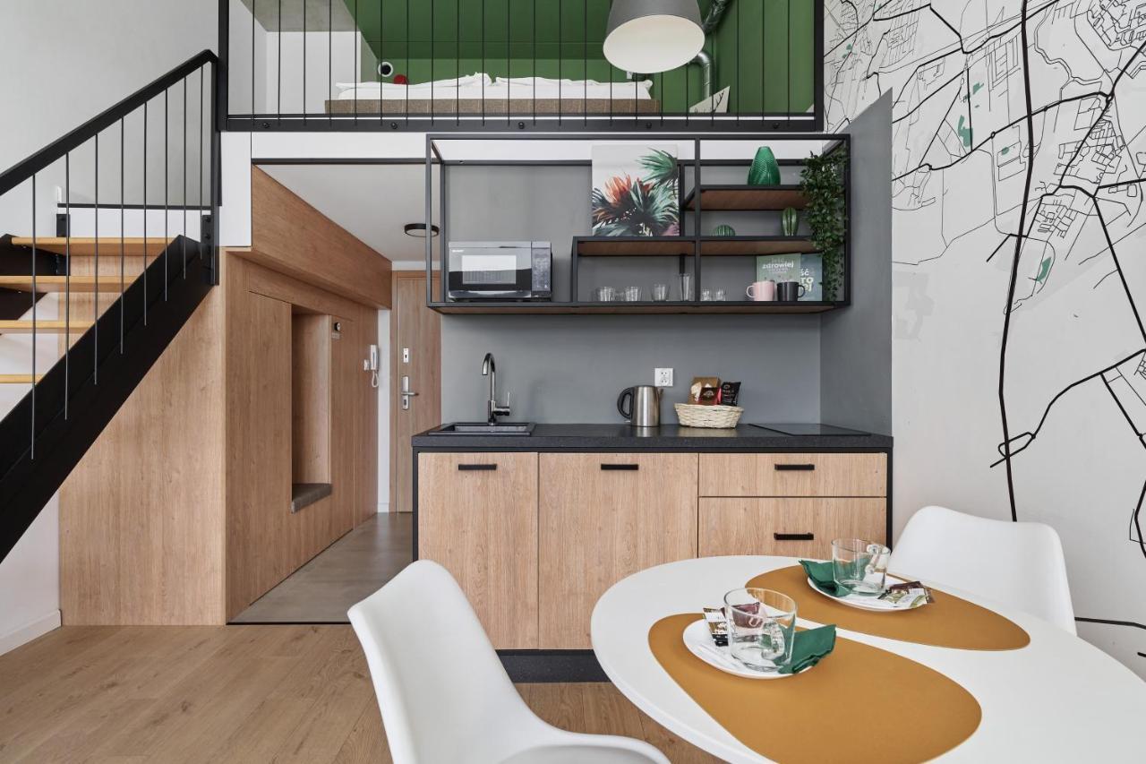 Mezzanine Studio Apartments Zarembowicza Wroclaw Airport By Renters Luaran gambar