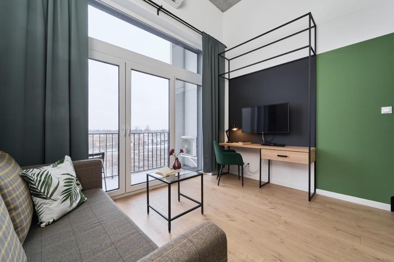 Mezzanine Studio Apartments Zarembowicza Wroclaw Airport By Renters Luaran gambar