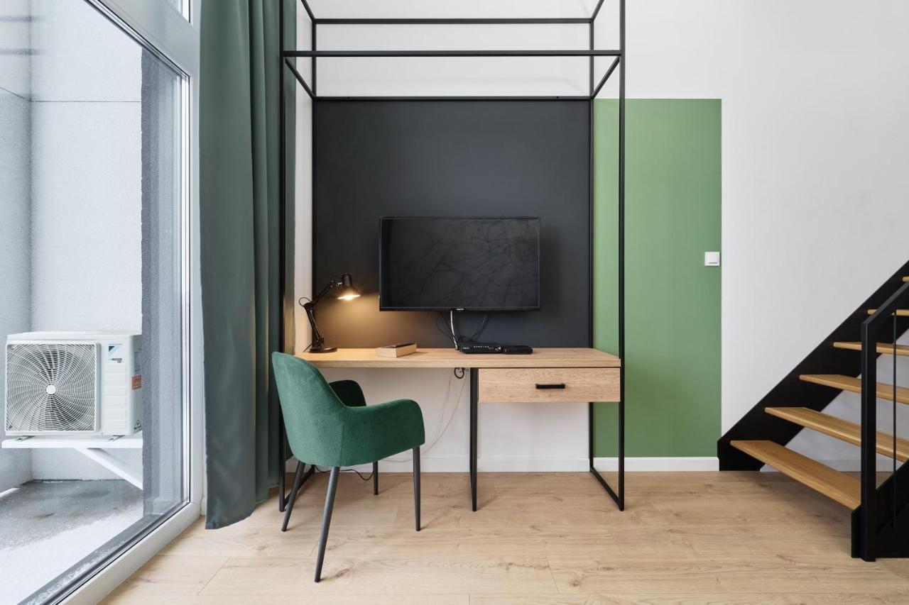 Mezzanine Studio Apartments Zarembowicza Wroclaw Airport By Renters Luaran gambar