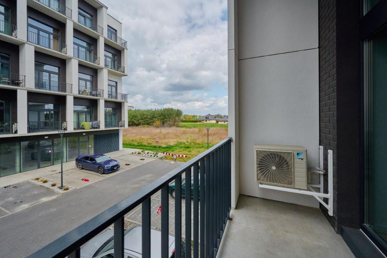 Mezzanine Studio Apartments Zarembowicza Wroclaw Airport By Renters Luaran gambar