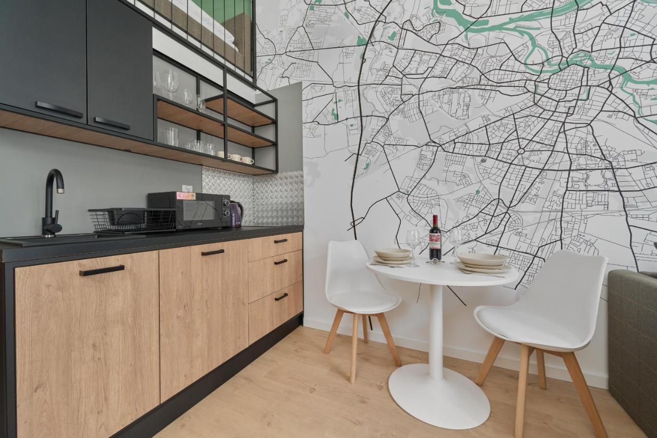 Mezzanine Studio Apartments Zarembowicza Wroclaw Airport By Renters Luaran gambar