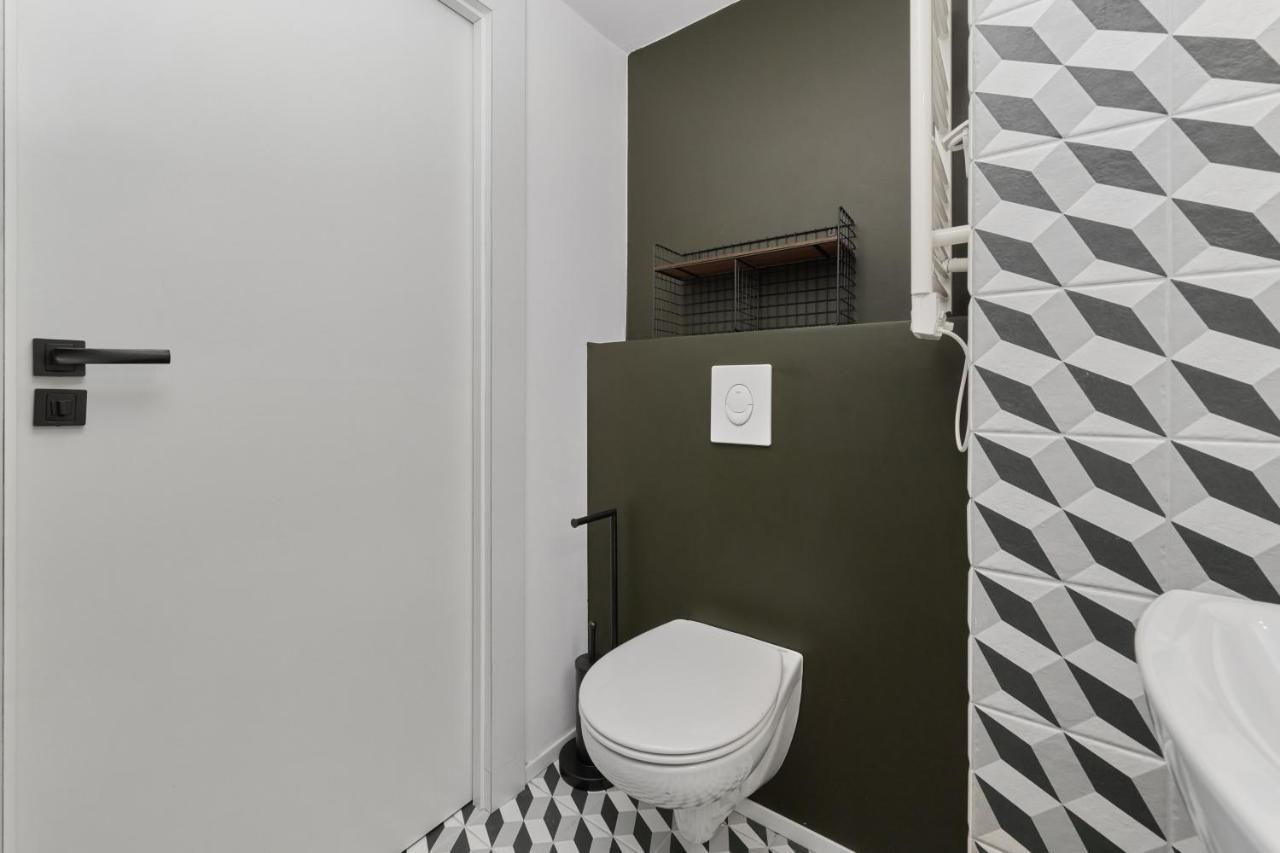 Mezzanine Studio Apartments Zarembowicza Wroclaw Airport By Renters Luaran gambar