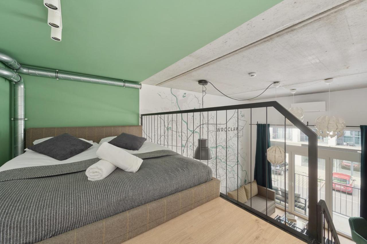 Mezzanine Studio Apartments Zarembowicza Wroclaw Airport By Renters Luaran gambar