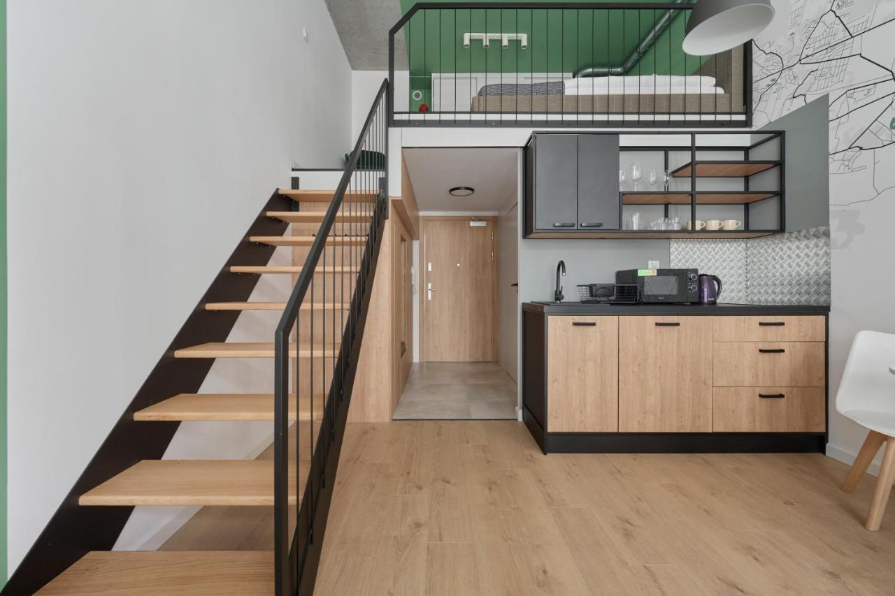 Mezzanine Studio Apartments Zarembowicza Wroclaw Airport By Renters Luaran gambar